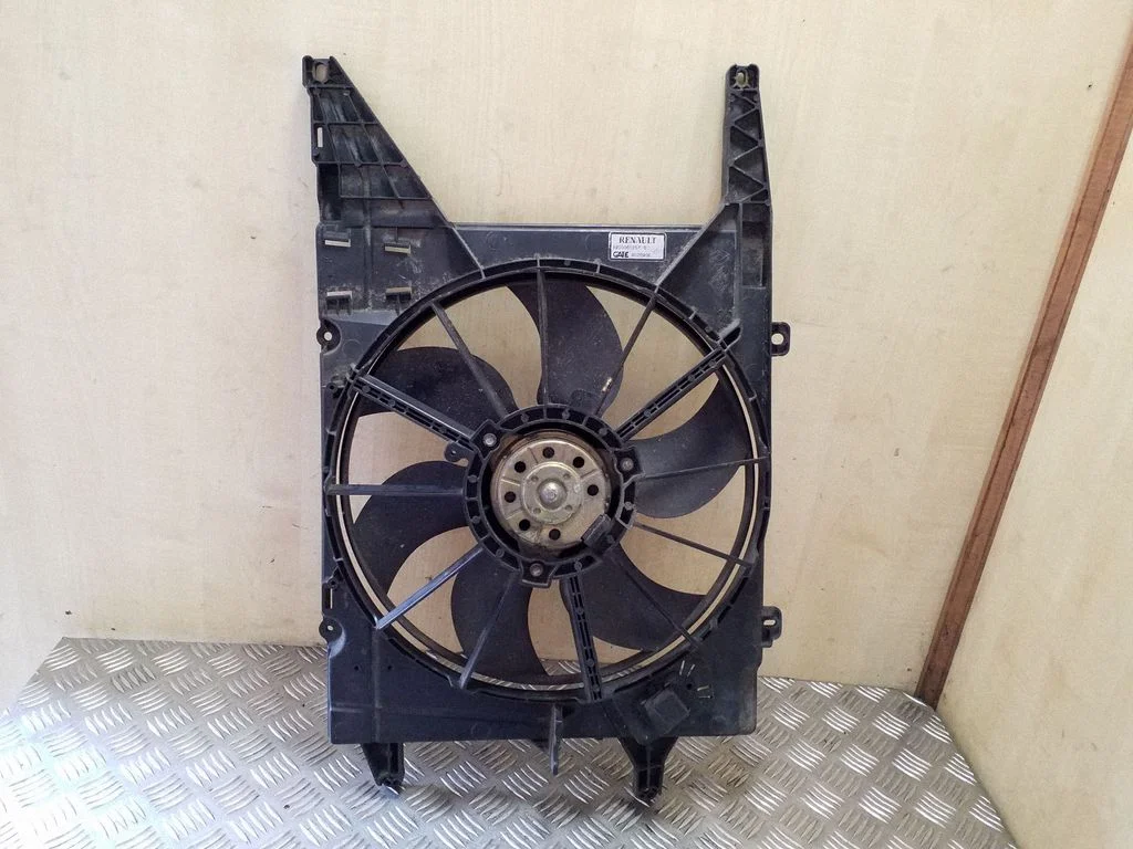 Radiator cooling fan shroud – Renault Scenic I (1996-2003)