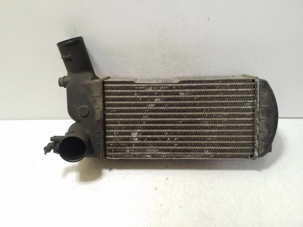 Starpdzesētāja (interkūlera) radiators 034145805A