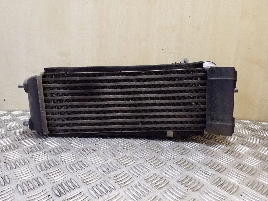 Vahejahuti radiaator – KIA Sorento (2010-2014)
