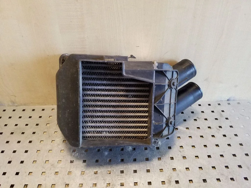 Intercooler radiator – Renault Scenic I (1996-2003)