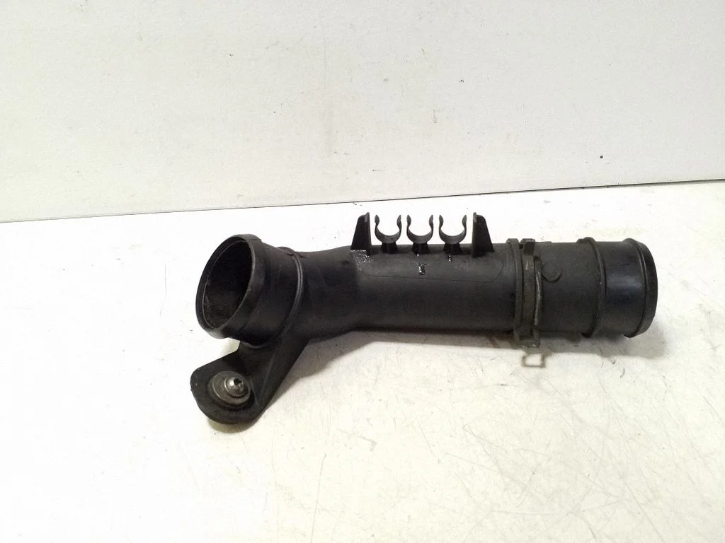 Intercooler hose/pipe 3C0145770B