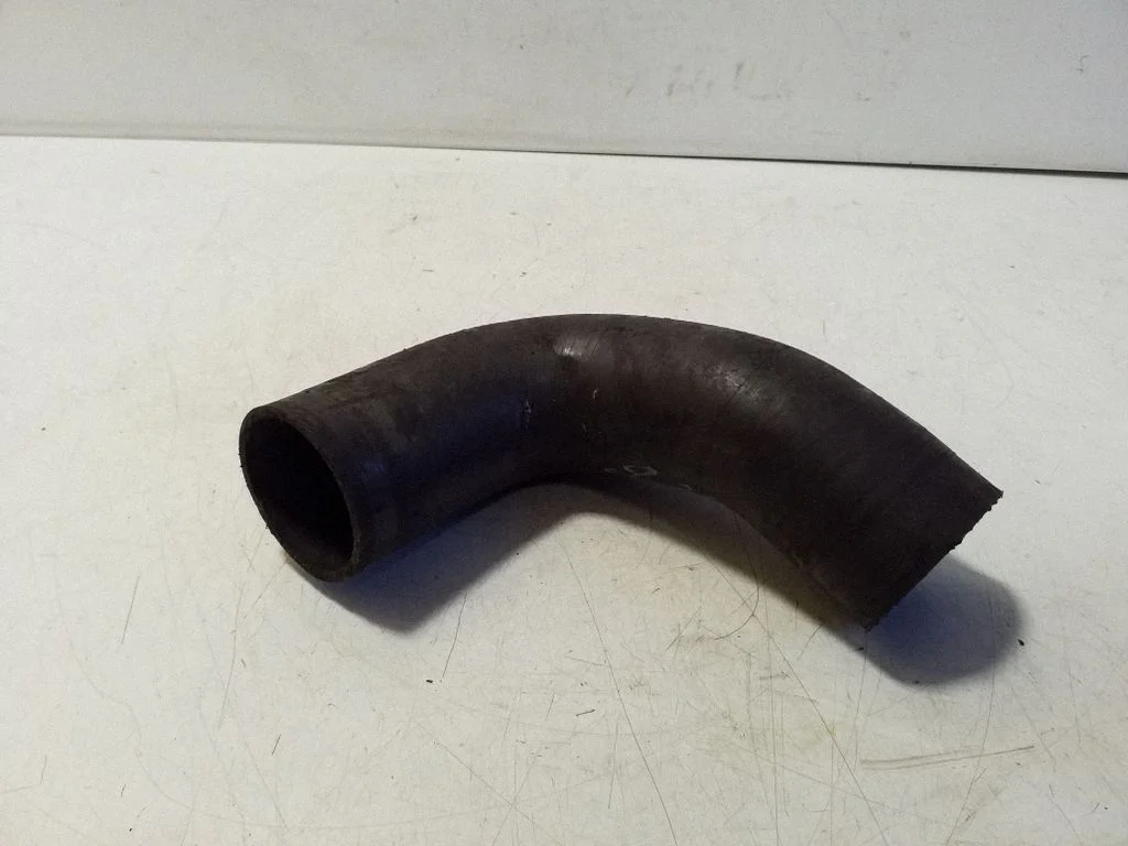 Intercooler hose/pipe