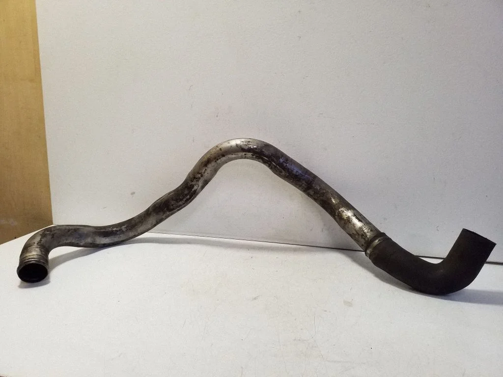Intercooler hose/pipe