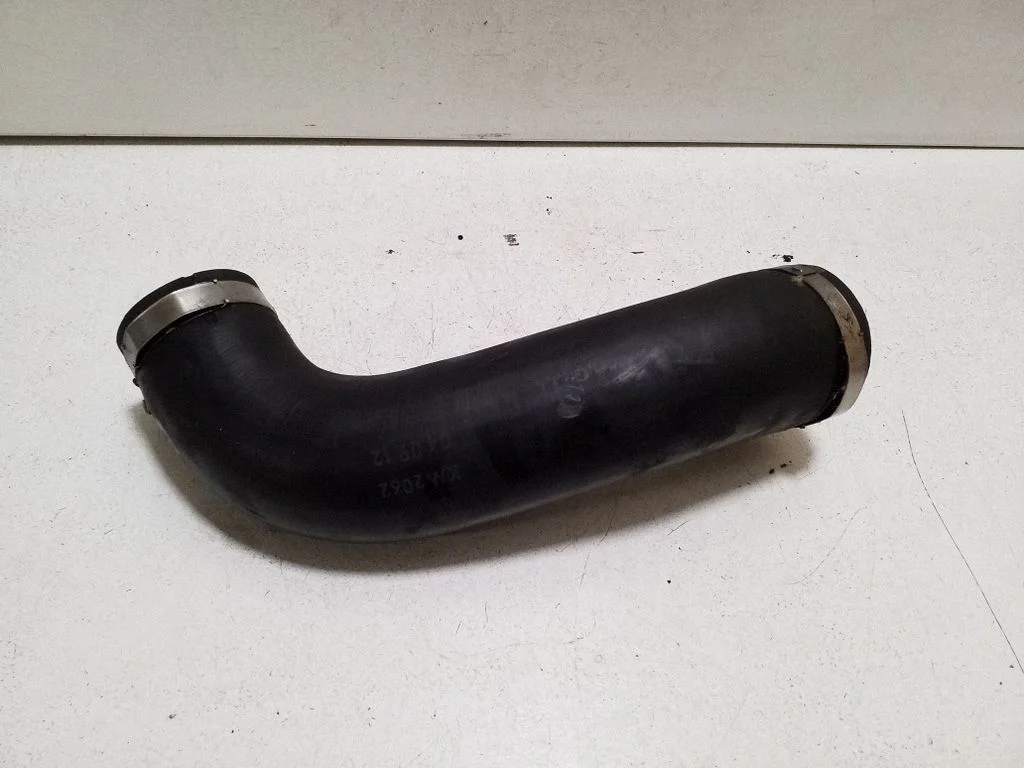 Intercooler hose/pipe 5N0145832M
