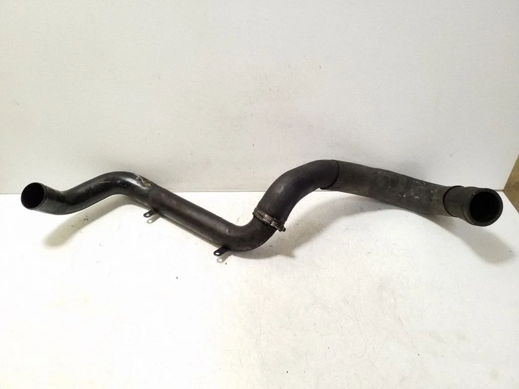Intercooler hose/pipe