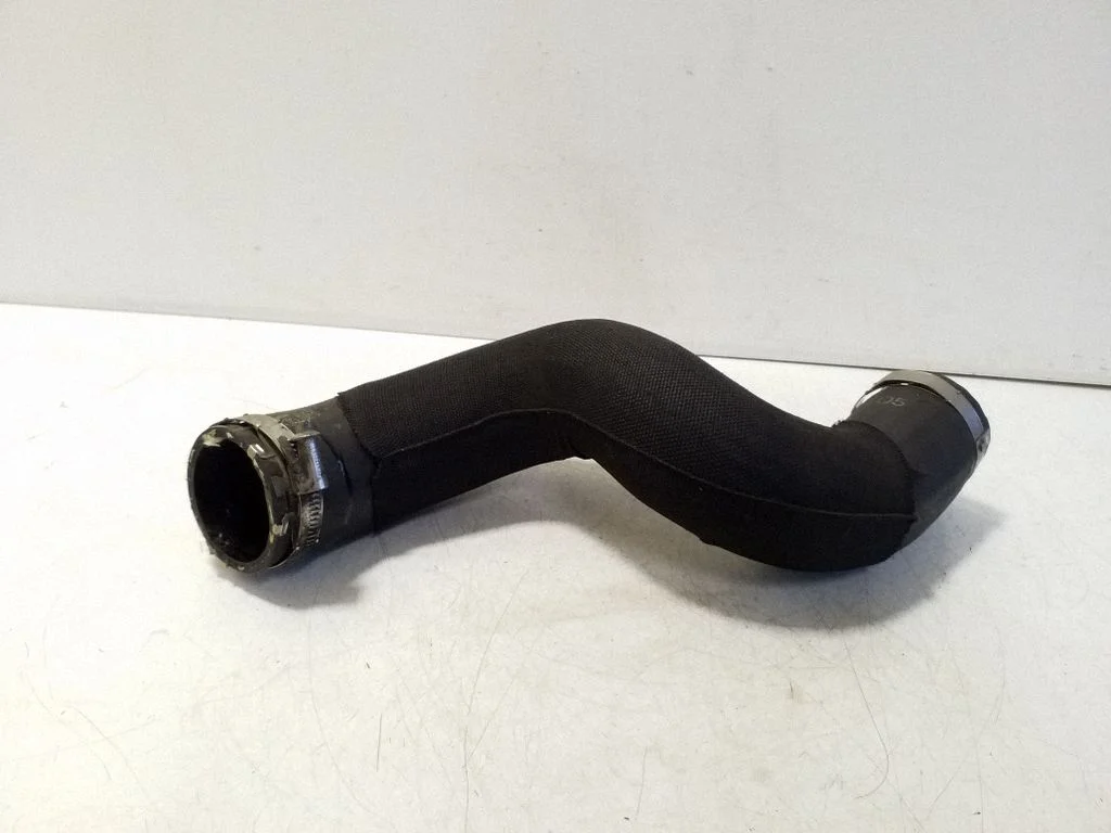 Intercooler hose/pipe 8R0145993A