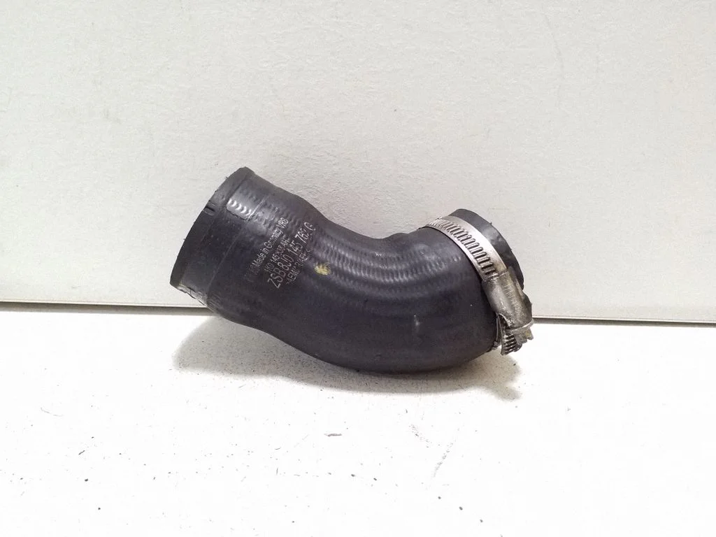 Wąż / rura intercoolera 8J0145762G