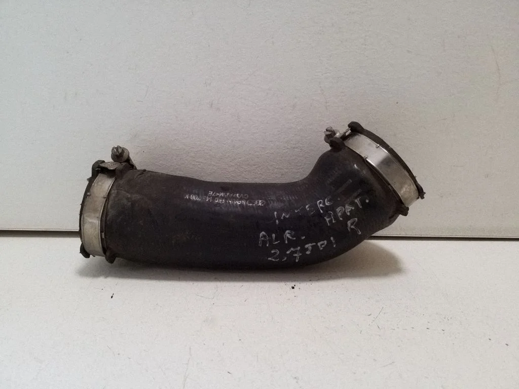 Wąż / rura intercoolera 4F0145708K