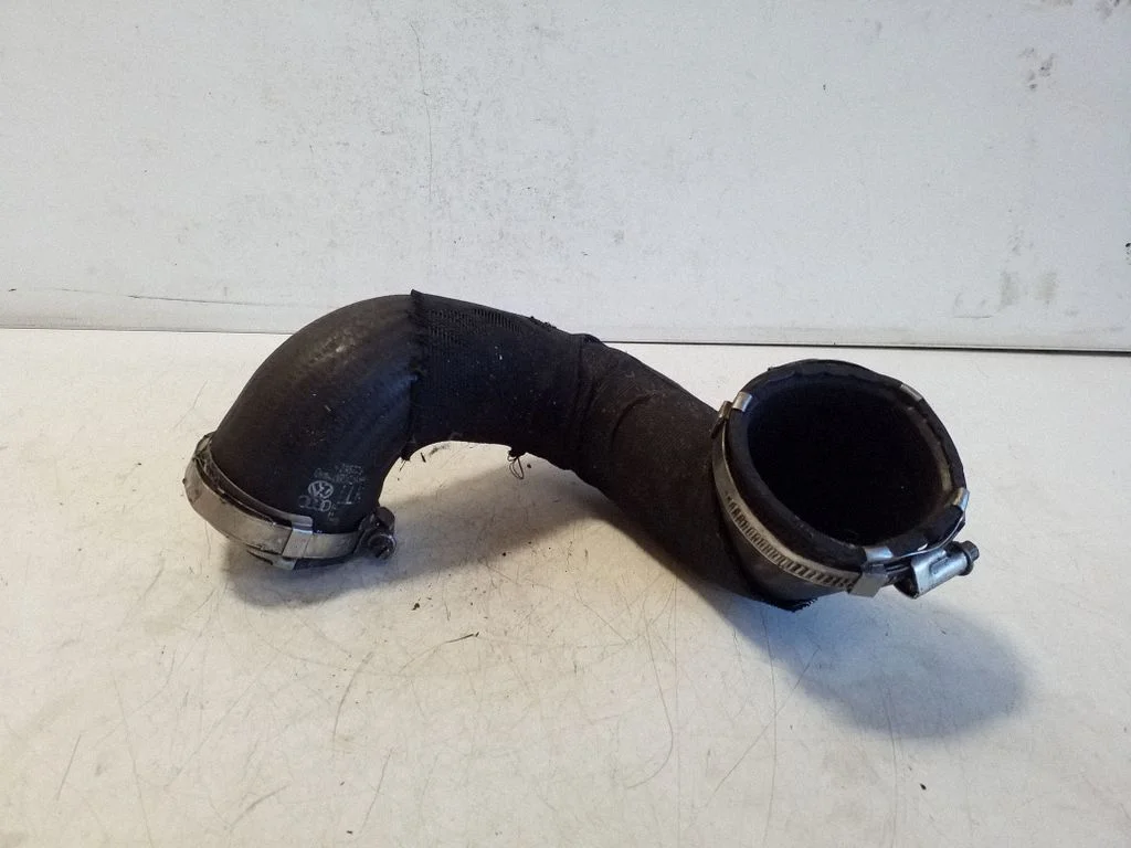 Wąż / rura intercoolera 4F0145797G