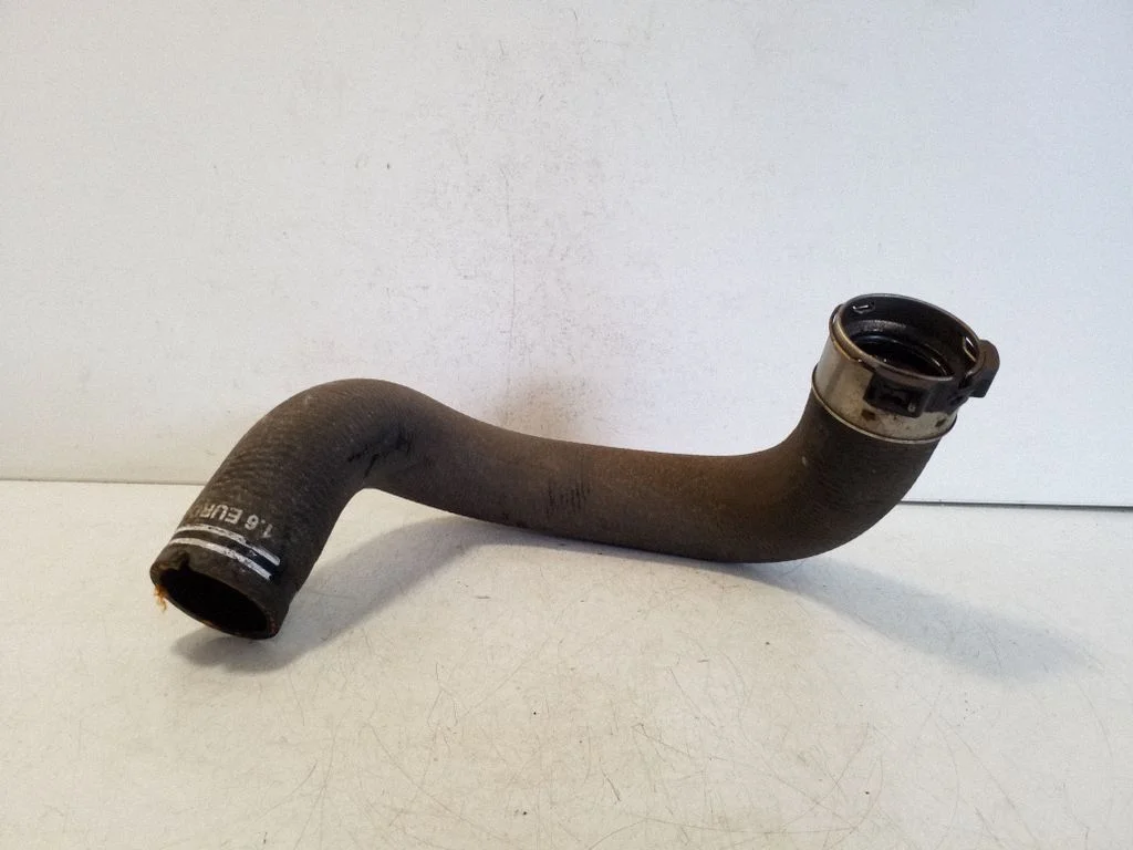Intercooler hose/pipe D286