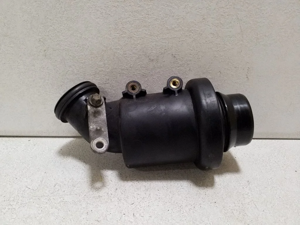 Intercooler hose/pipe A6511400087