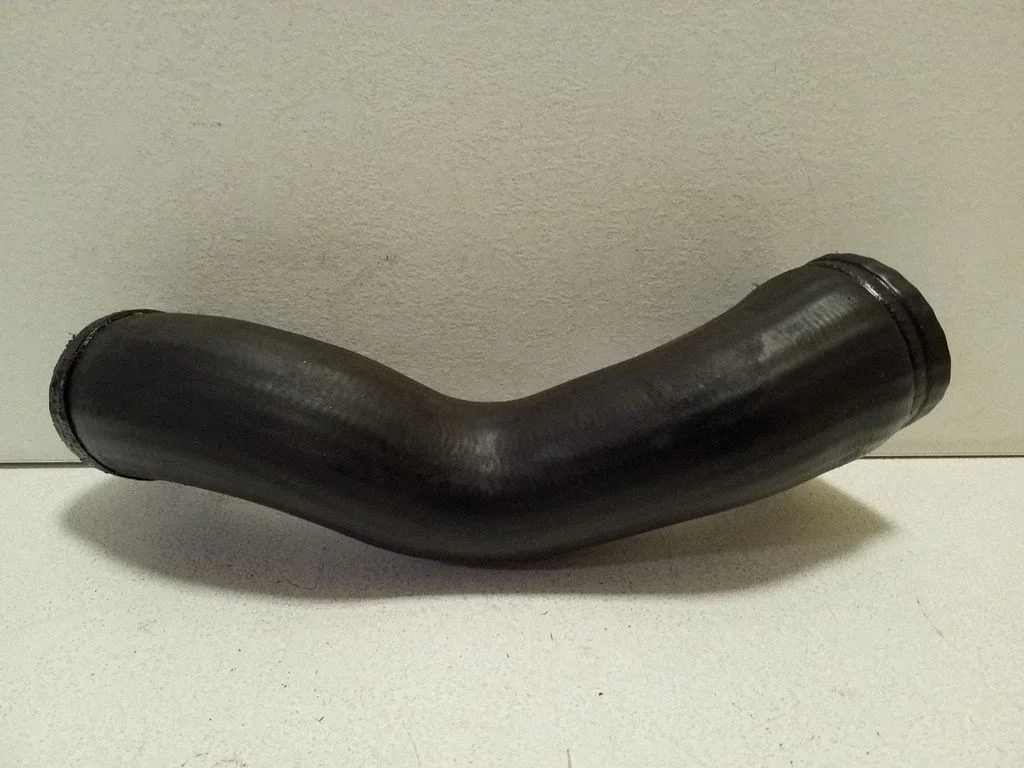Intercooler hose/pipe 30680218