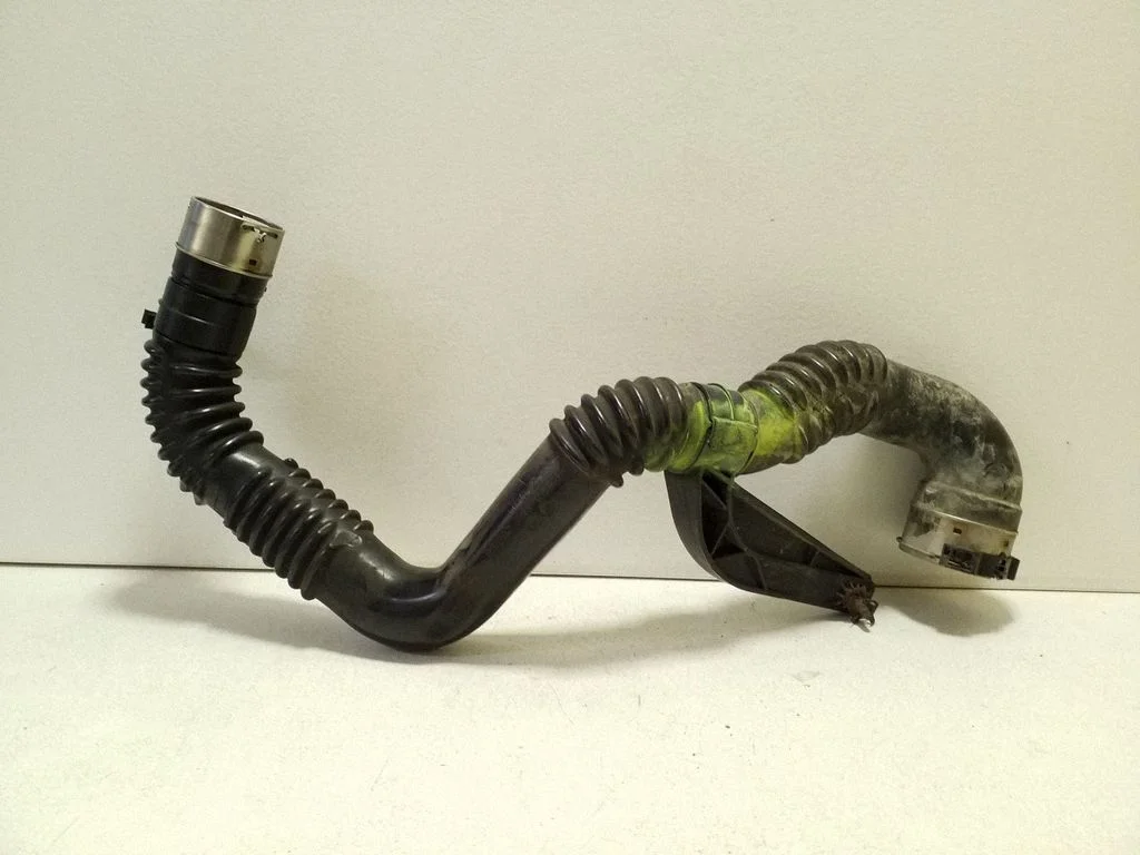 Intercooler hose/pipe