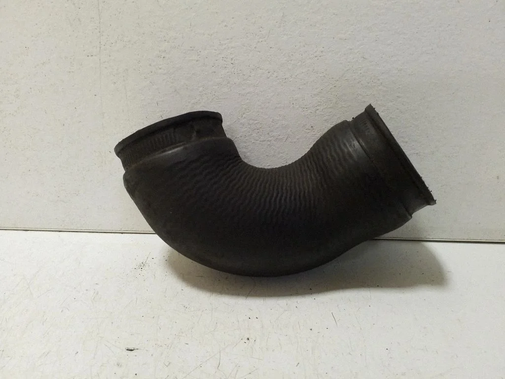 Intercooler hose/pipe 028129628