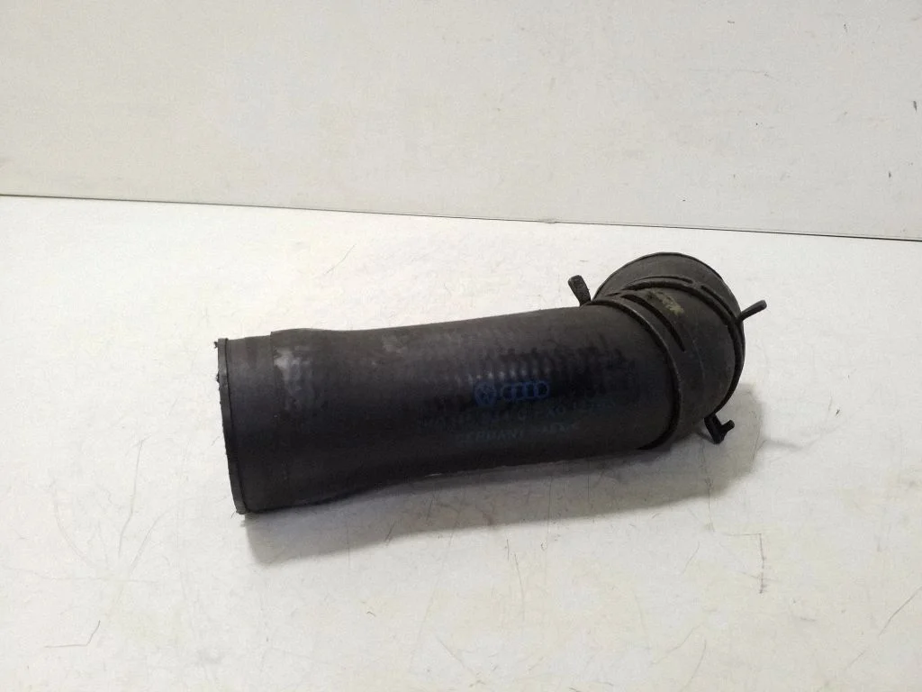 Intercooler hose/pipe 1H0145834G