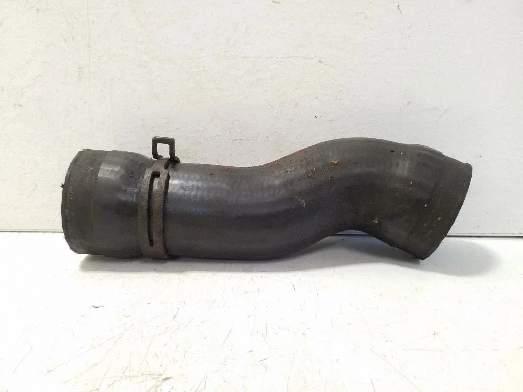 Intercooler hose/pipe 1H0145834F