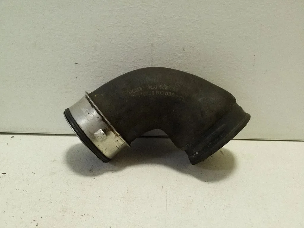 Starpdzesētāja šļūtene (-es)/ caurule (-es) – Volkswagen Passat B6 (2005-2010)