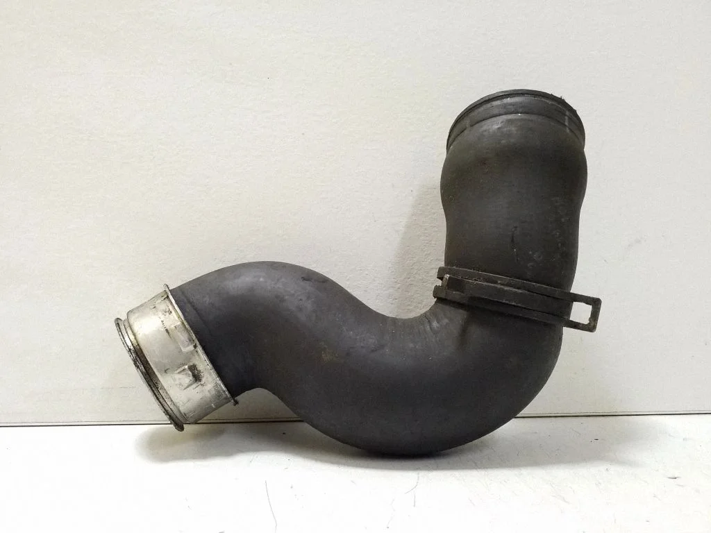 Intercooler hose/pipe
