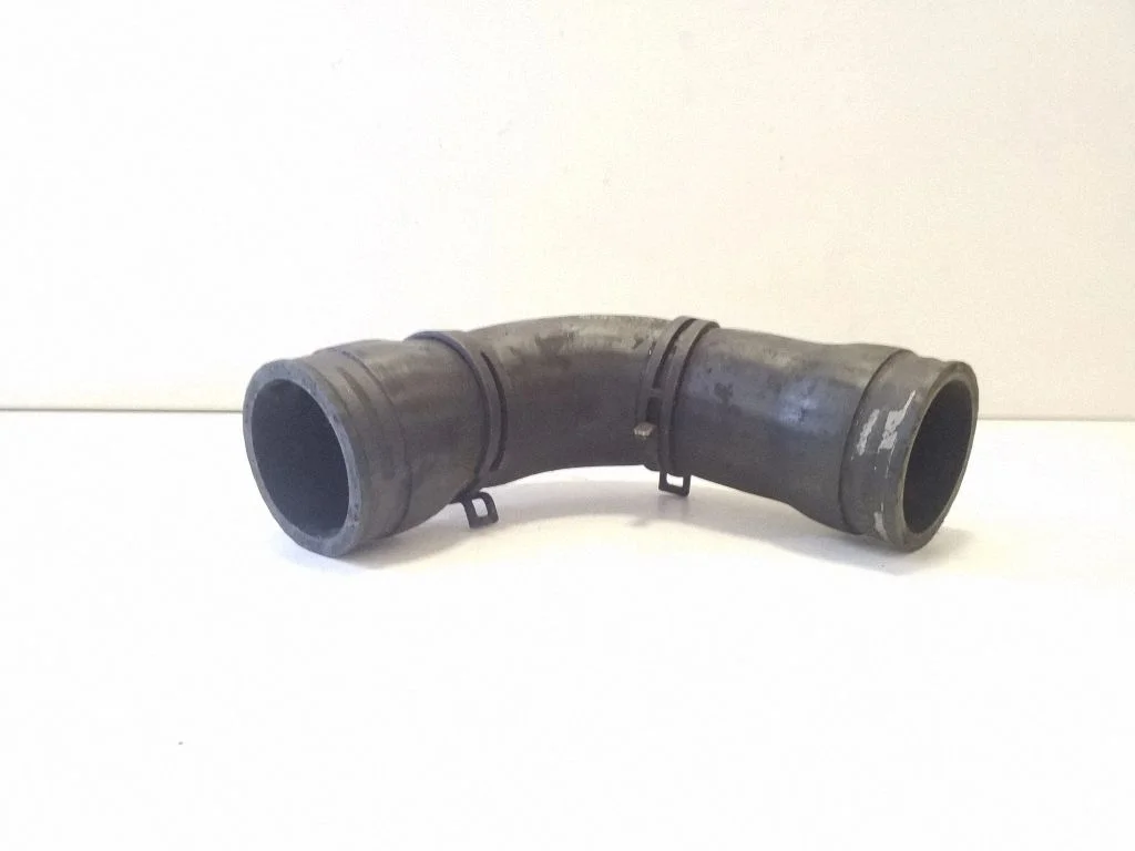 Intercooler hose/pipe 95VW9B614CA