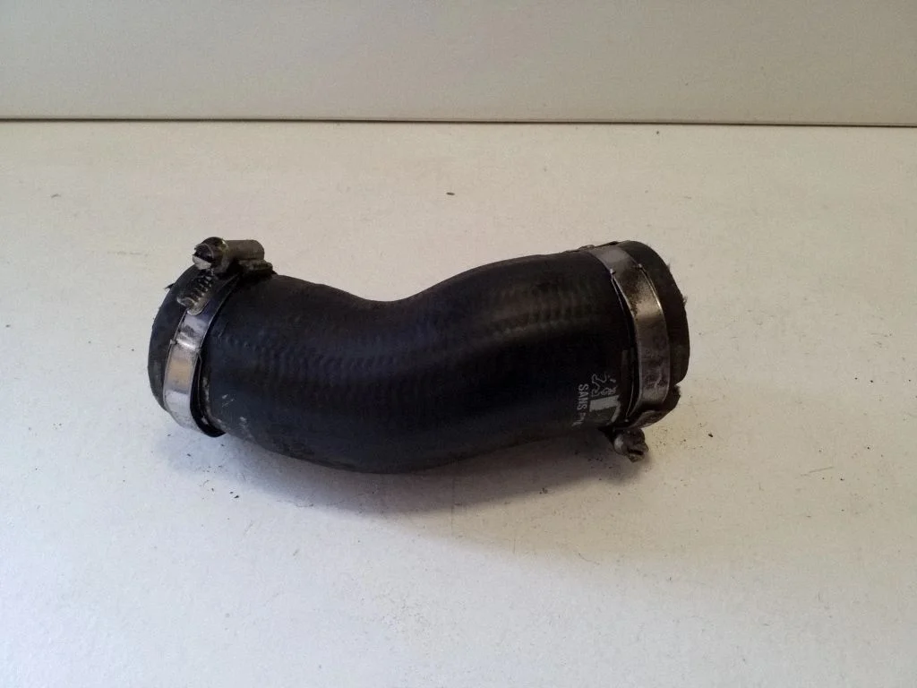 Vahejahuti voolik (-ud)/ toru (-d) – Peugeot 508 RXH (2011-2018)