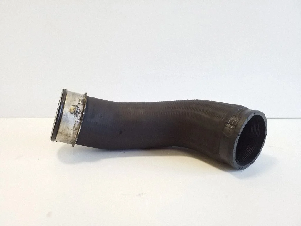 Intercooler hose/pipe