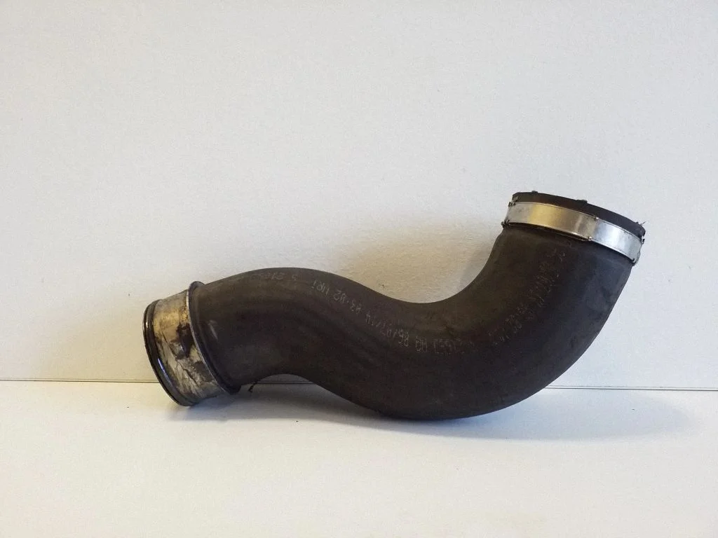 Intercooler hose/pipe 7E01457090
