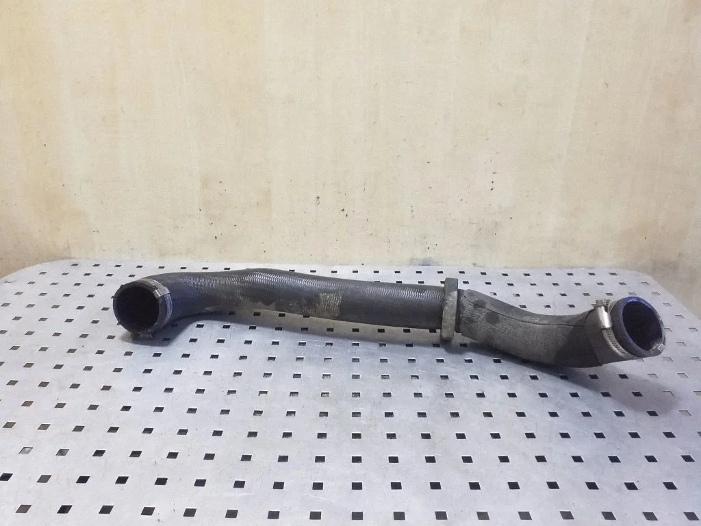 Intercooler hose/pipe CPLA6N650CD