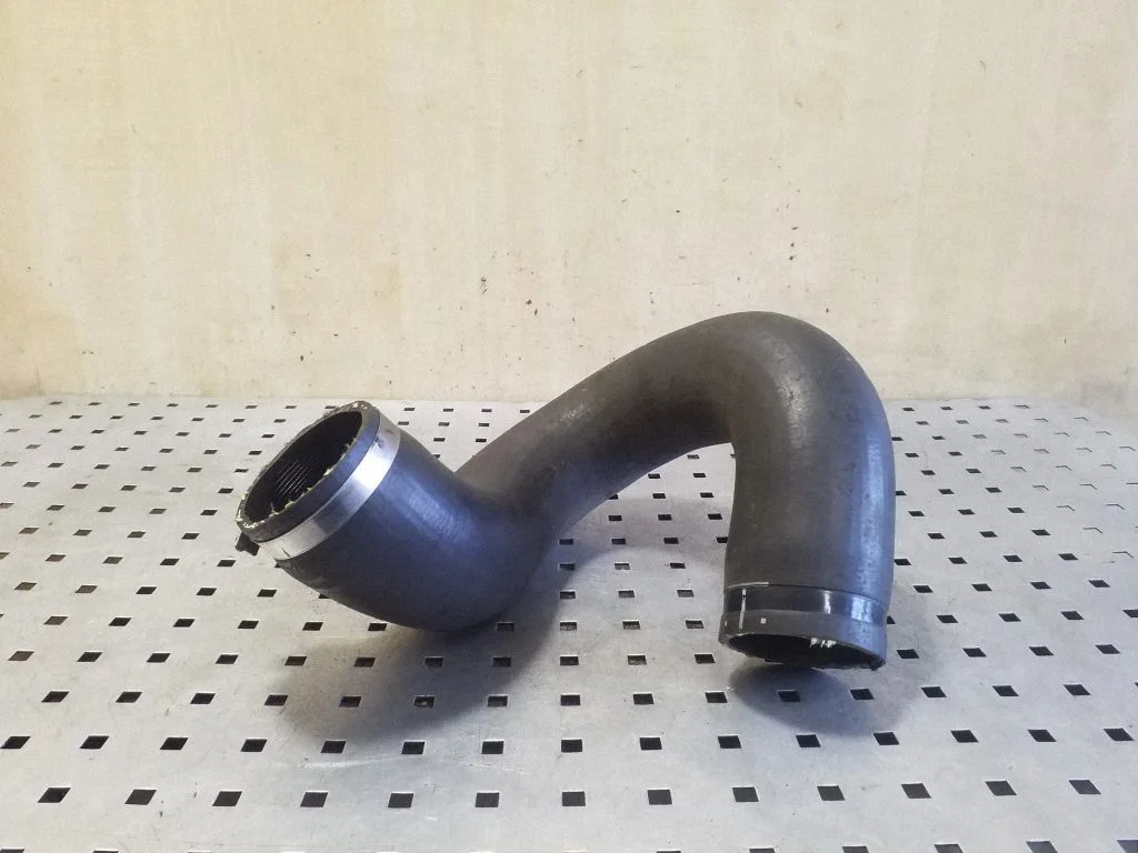 Intercooler hose/pipe CPLA6K683CA