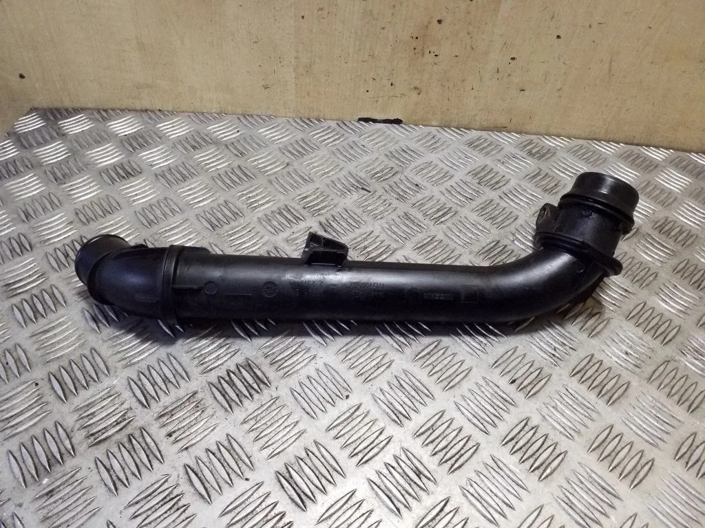 Intercooler hose/pipe 144604EB0A