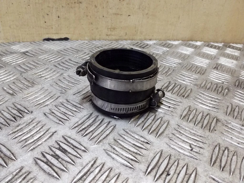 Intercooler hose/pipe