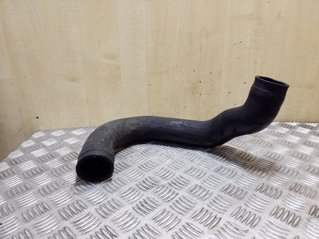 Intercooler hose/pipe 4B0145745A