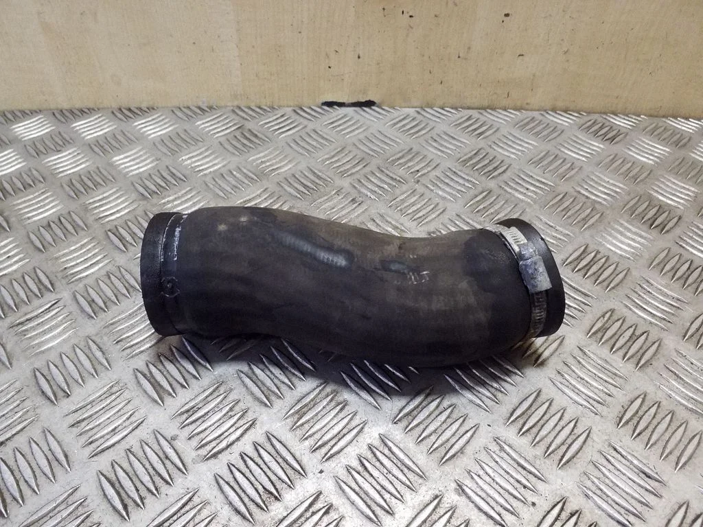 Wąż / rura intercoolera