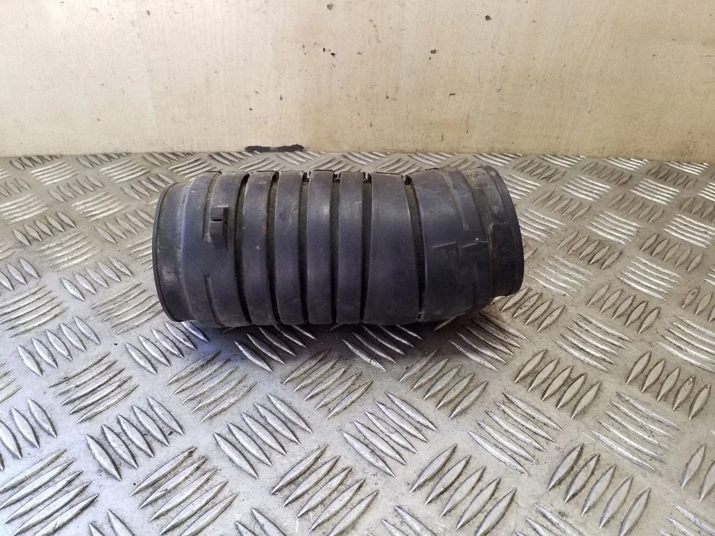 Intercooler hose/pipe 074129627A