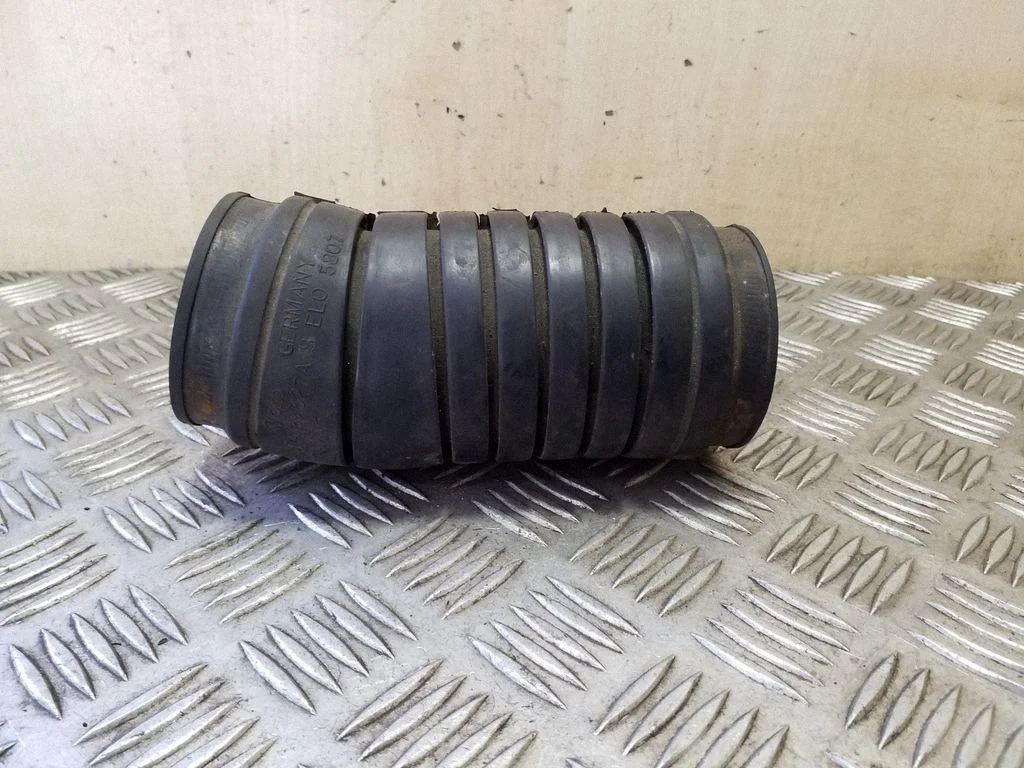 Intercooler hose/pipe 074129627A
