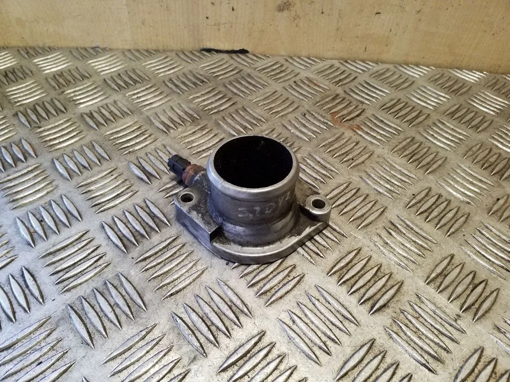 Intercooler hose/pipe