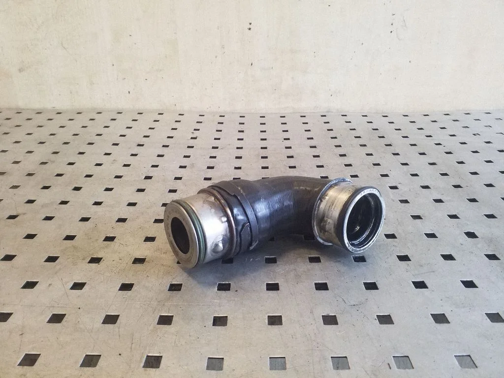 Intercooler hose/pipe 038131111A