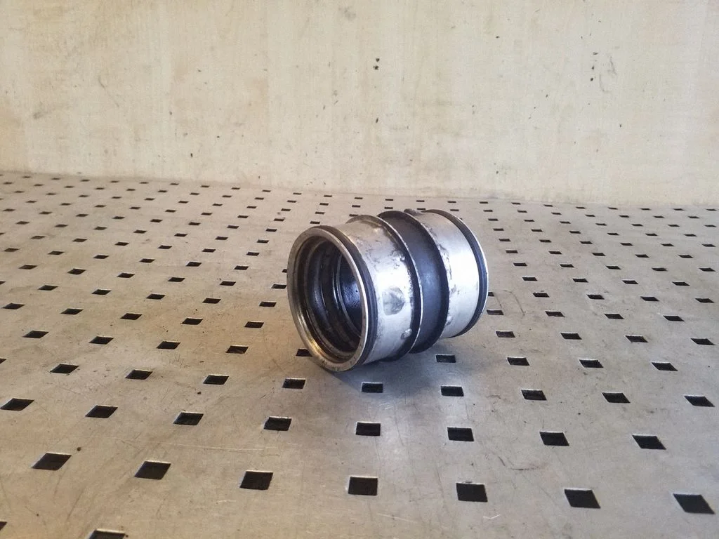 Intercooler hose/pipe 1J0145834