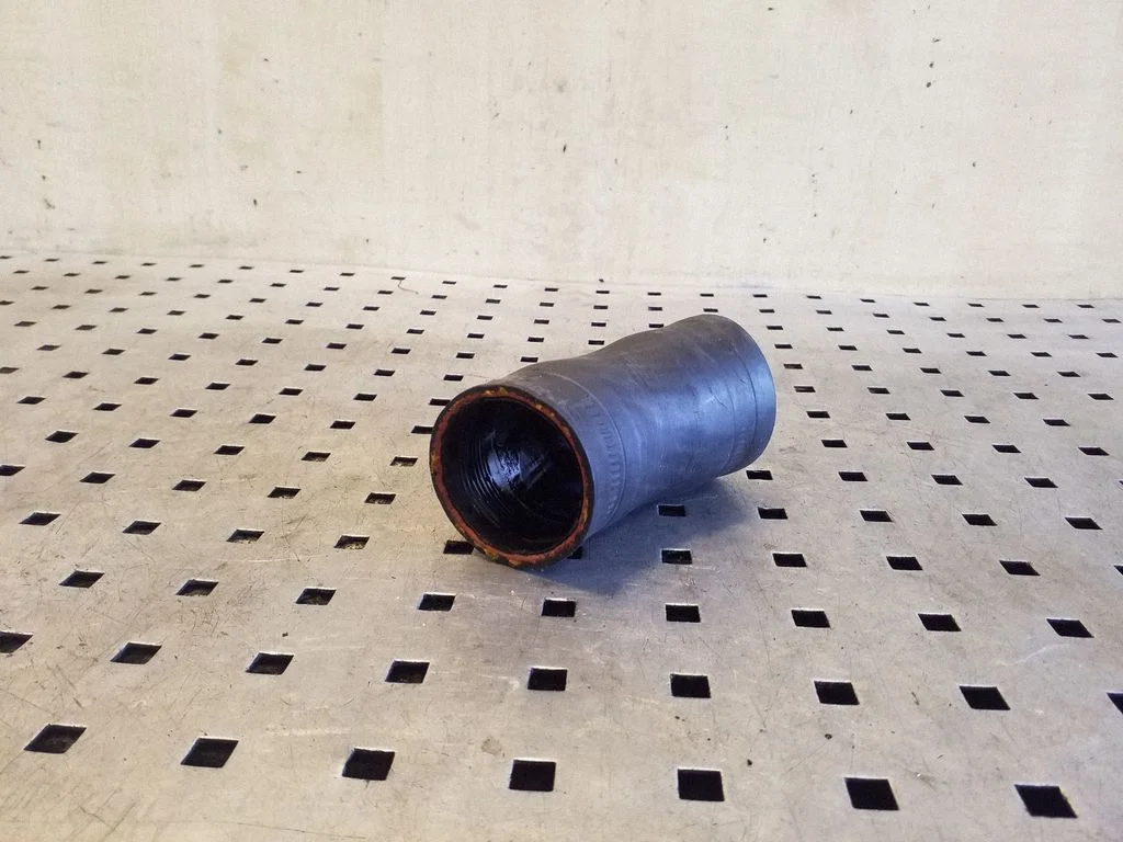 Intercooler hose/pipe 1K0145828T