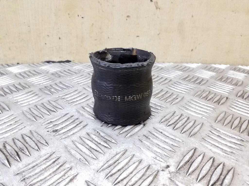 Intercooler hose/pipe 059145834D