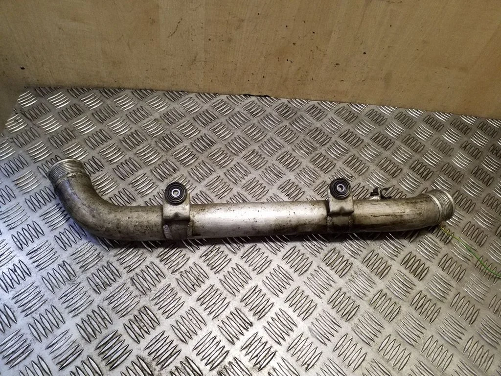 Intercooler hose/pipe 7L6145795H