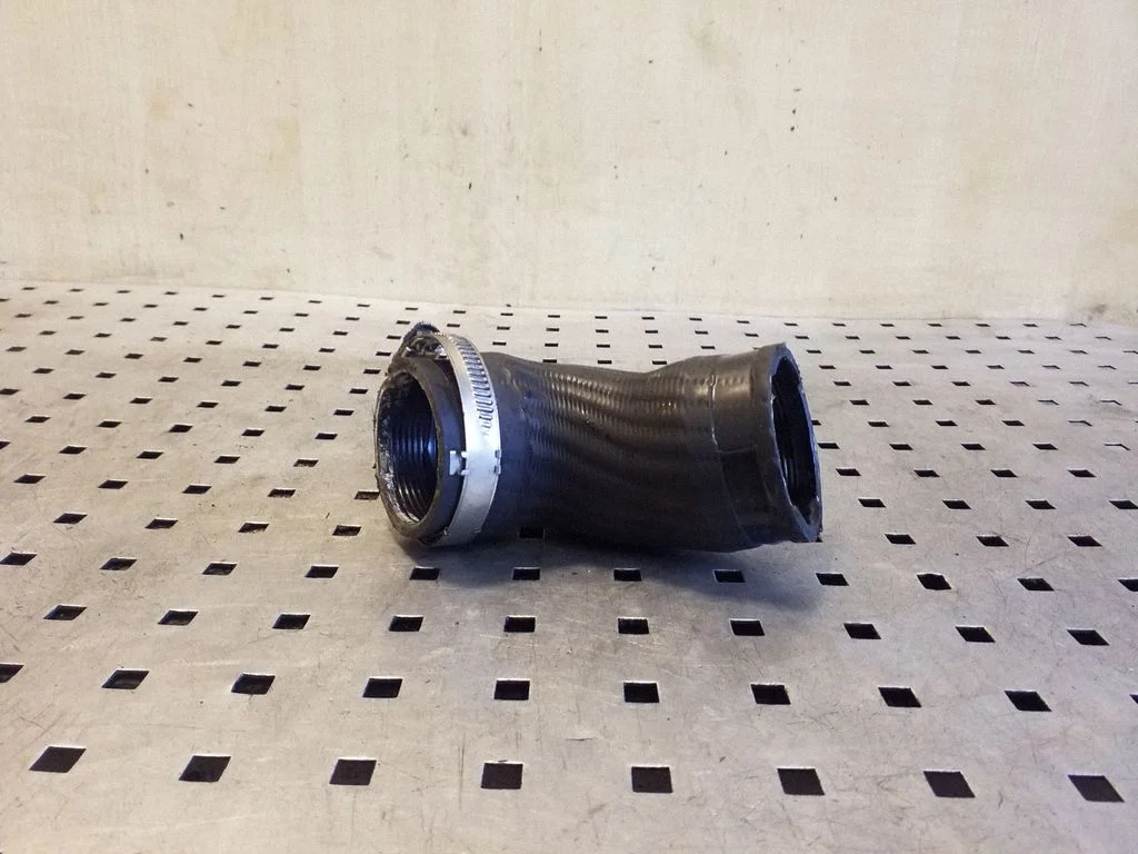 Intercooler hose/pipe 1K0145762HC