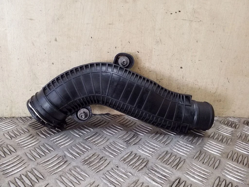 Intercooler hose/pipe 1K0145840R