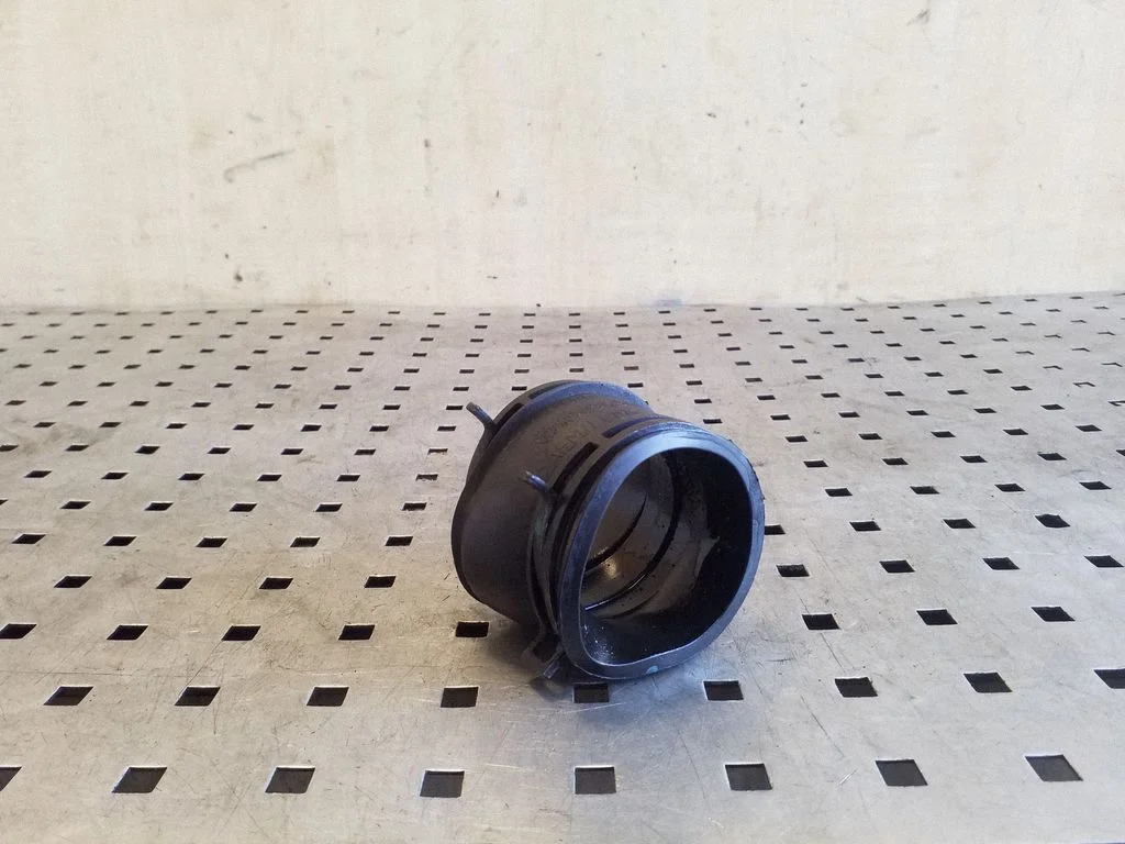 Intercooler hose/pipe 1K0129627