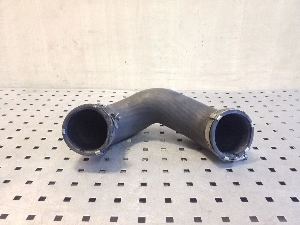 Intercooler hose/pipe 7L6145972E