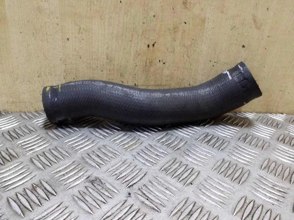 Intercooler hose/pipe