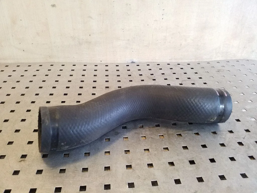 Wąż / rura intercoolera – Nissan Juke I F15 (2010-2018)