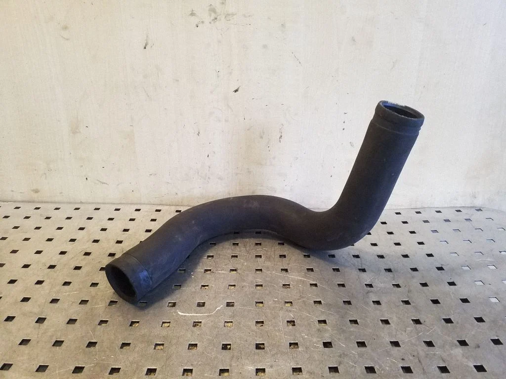 Intercooler hose/pipe