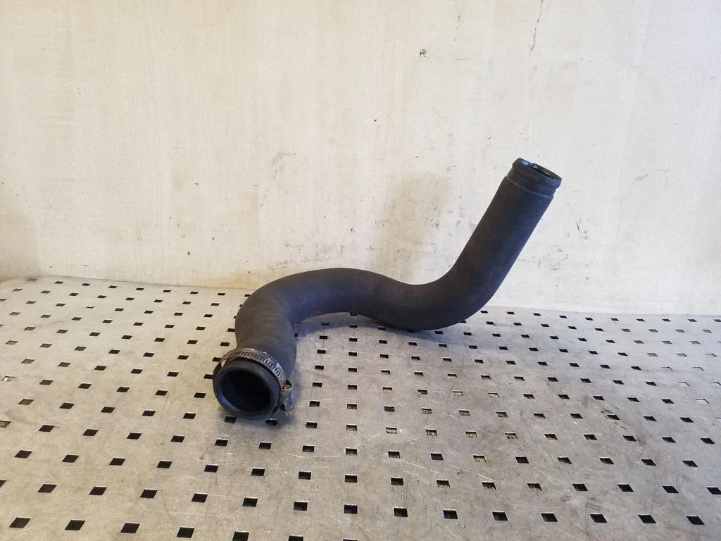 Intercooler hose/pipe