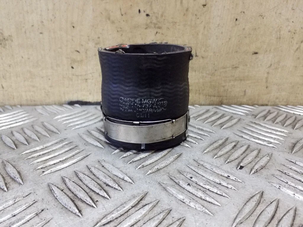 Intercooler hose/pipe 059145737A