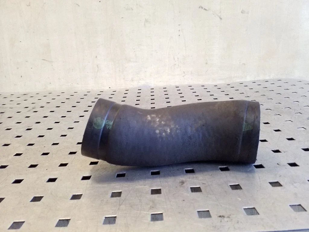 Intercooler hose/pipe